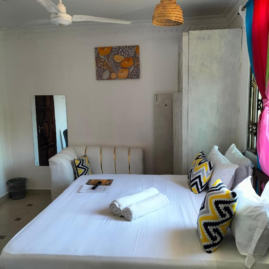 Luxurious Studio Apartments Mombasa Exterior photo